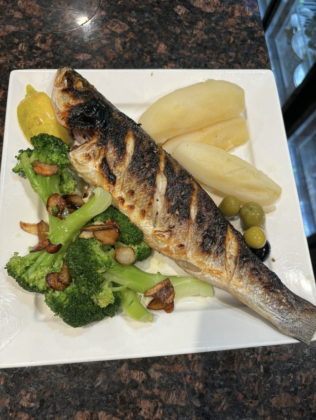 Robalo Grelhado at Churrasqueira Ribatejo